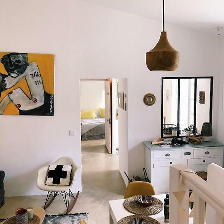 Nuits Etoilees Lourmarin Apartment Exterior foto